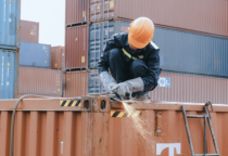 Dịch vụ sửa chữa container văn phòng hỏng và thay thế thiết bị bên trong